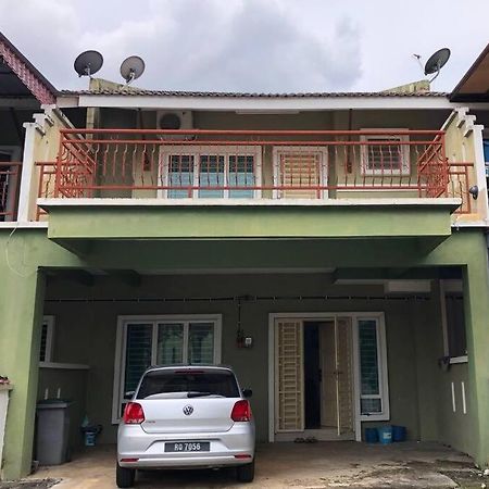 Nice Seremban 2 1/2 Storey House With 4 Rooms Eksteriør bilde